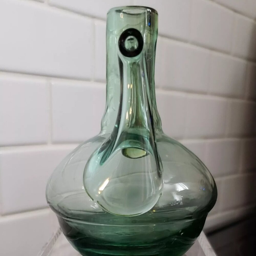 🎉Host Pick🎉 Vintage Handblown Two-tone Green Glass Cruet Mini Pitcher Handle - Picture 3 of 8